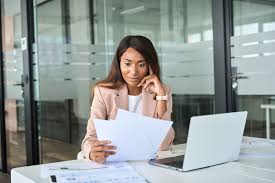 FORMATION CONSEILLIER ( ÈRE) CLIENTÈLE  EN  BANQUE / FINANCE